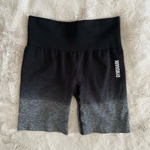 Ombré seamless shorts